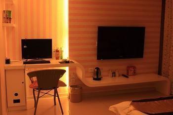 Lucky 5 Million Express Hotel Yuxi Kunming Esterno foto