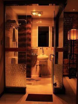 Lucky 5 Million Express Hotel Yuxi Kunming Esterno foto